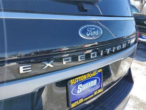 Certified 2023 Ford Expedition Max XLT image 5