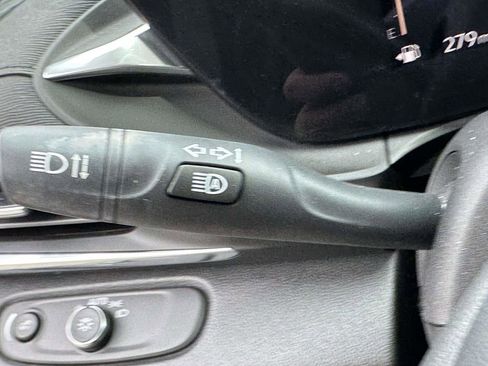 Used 2024 Buick Envista Preferred image 32