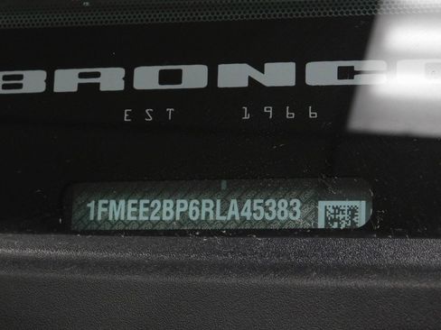 Used 2024 Ford Bronco Wildtrak image 99