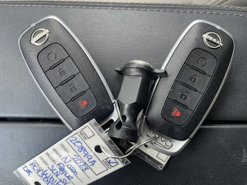 Certified 2023 Nissan Rogue SV FWD image 18