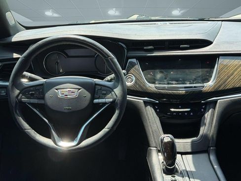 Used 2021 Cadillac XT6 Premium Luxury FWD image 26