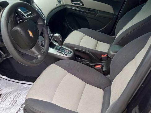 Used 2016 Chevrolet Cruze LS image 16