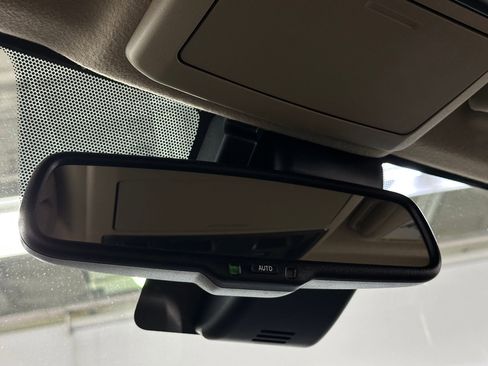 Used 2021 Toyota 4Runner Limited image 18