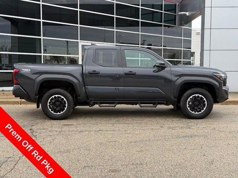 Used 2024 Toyota Tacoma TRD Off-Road w/ TRD Off Road Premium Package image 2