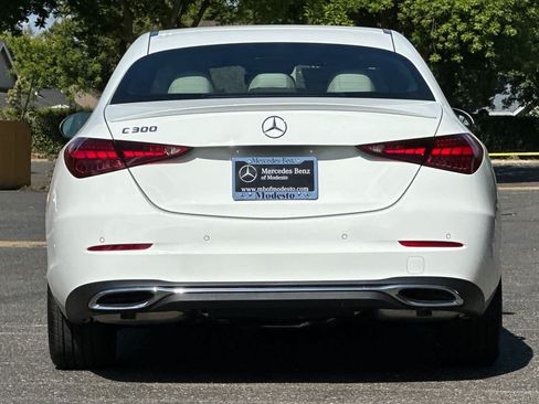 Used 2026 Mercedes-Benz C 300 Sedan image 4
