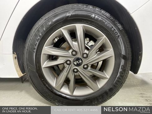 Used 2020 Kia Optima LX FWD image 10
