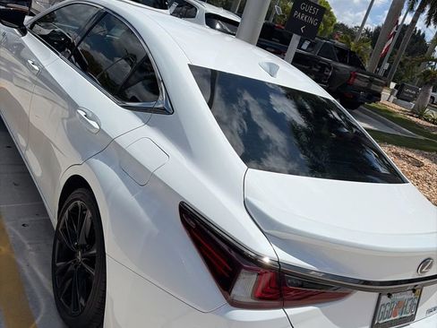 Used 2024 Lexus ES 300h F Sport w/ Accessory Package (Z2) FWD image 5