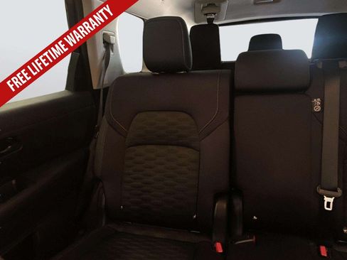 Used 2026 Nissan Pathfinder S AWD/4WD image 22