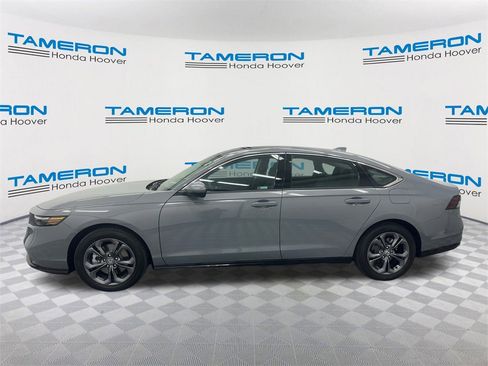 Used 2025 Honda Accord EX-L image 2