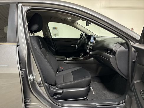 Used 2024 Nissan Sentra SV w/ All-Weather Package FWD image 21