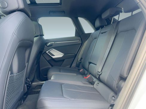 New 2025 Audi Q3 2.0T Premium image 15