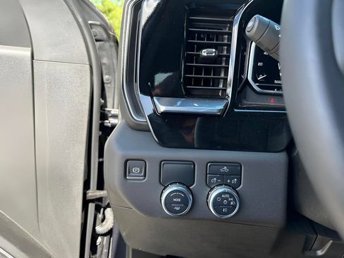 Used 2025 GMC Sierra 1500 Elevation RWD image 11