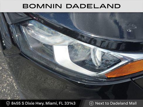 Used 2021 Chevrolet Equinox LT image 12