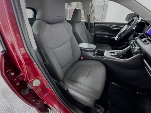 Used 2023 Toyota RAV4 XLE FWD image 31