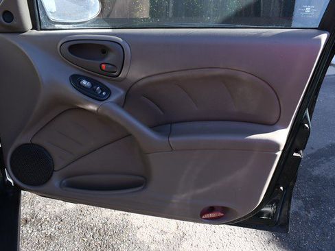 Used 2002 Pontiac Grand Am SE image 23