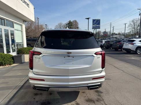 Used 2020 Cadillac XT6 Premium Luxury image 4