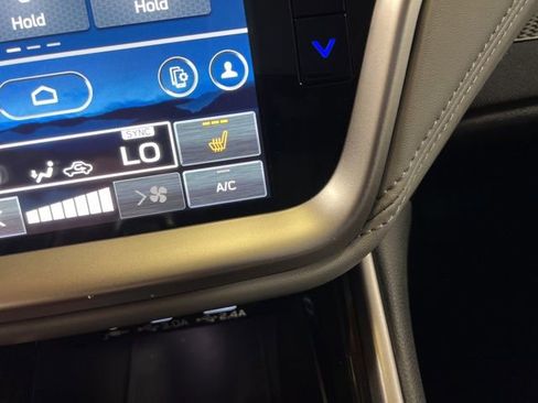 Certified 2025 Subaru Outback Premium image 36