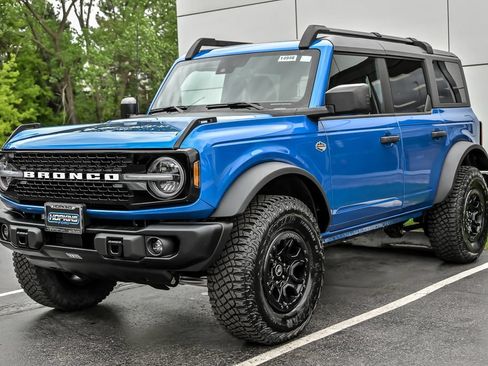 Certified 2023 Ford Bronco Wildtrak AWD/4WD image 5