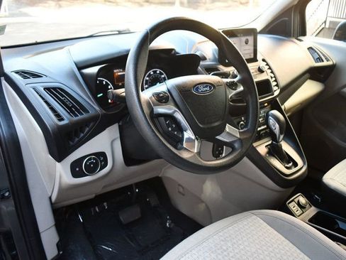 Used 2019 Ford Transit Connect XLT image 18