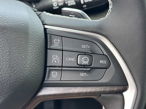 New 2026 Jeep Grand Cherokee Altitude AWD/4WD image 23