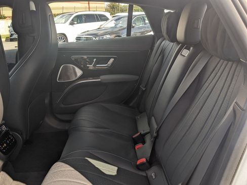 Certified 2023 Mercedes-Benz EQS 580 4MATIC Sedan image 30