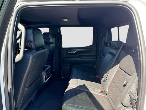 Used 2023 Chevrolet Silverado 1500 High Country w/ Technology Package image 25