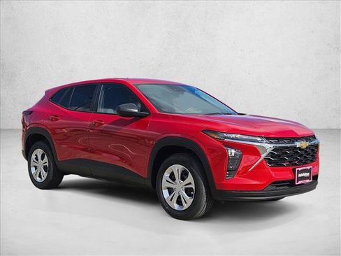 New 2026 Chevrolet Trax LS FWD image 7