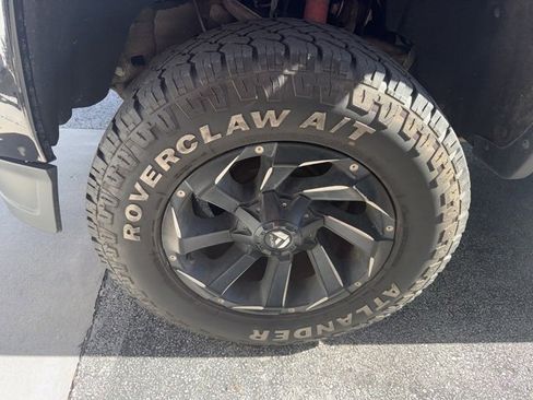 Used 2019 GMC Sierra 2500 Denali w/ Duramax Plus Package image 3