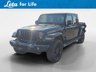 Used 2023 Jeep Gladiator Overland video 1