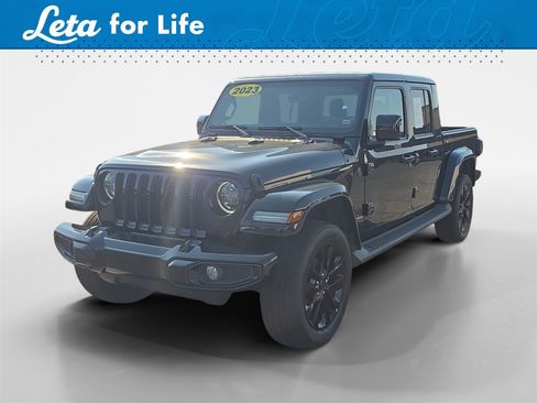 Used 2023 Jeep Gladiator Overland image 1