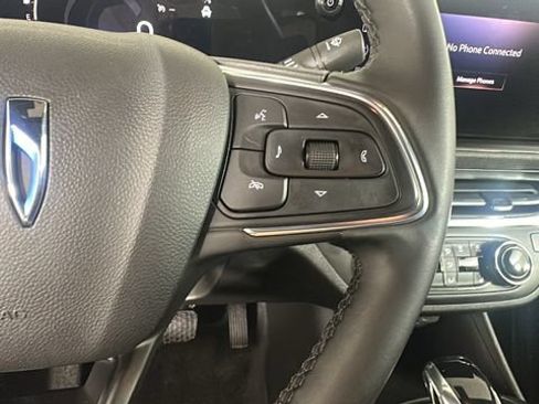Used 2024 Buick Envista Sport Touring w/ Convenience I Package FWD image 18