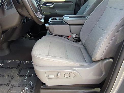 Certified 2025 Chevrolet Silverado 1500 LT AWD/4WD image 16