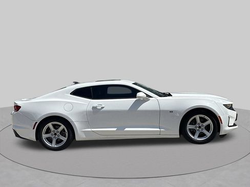 Used 2023 Chevrolet Camaro LT w/ Technology Package RWD image 6