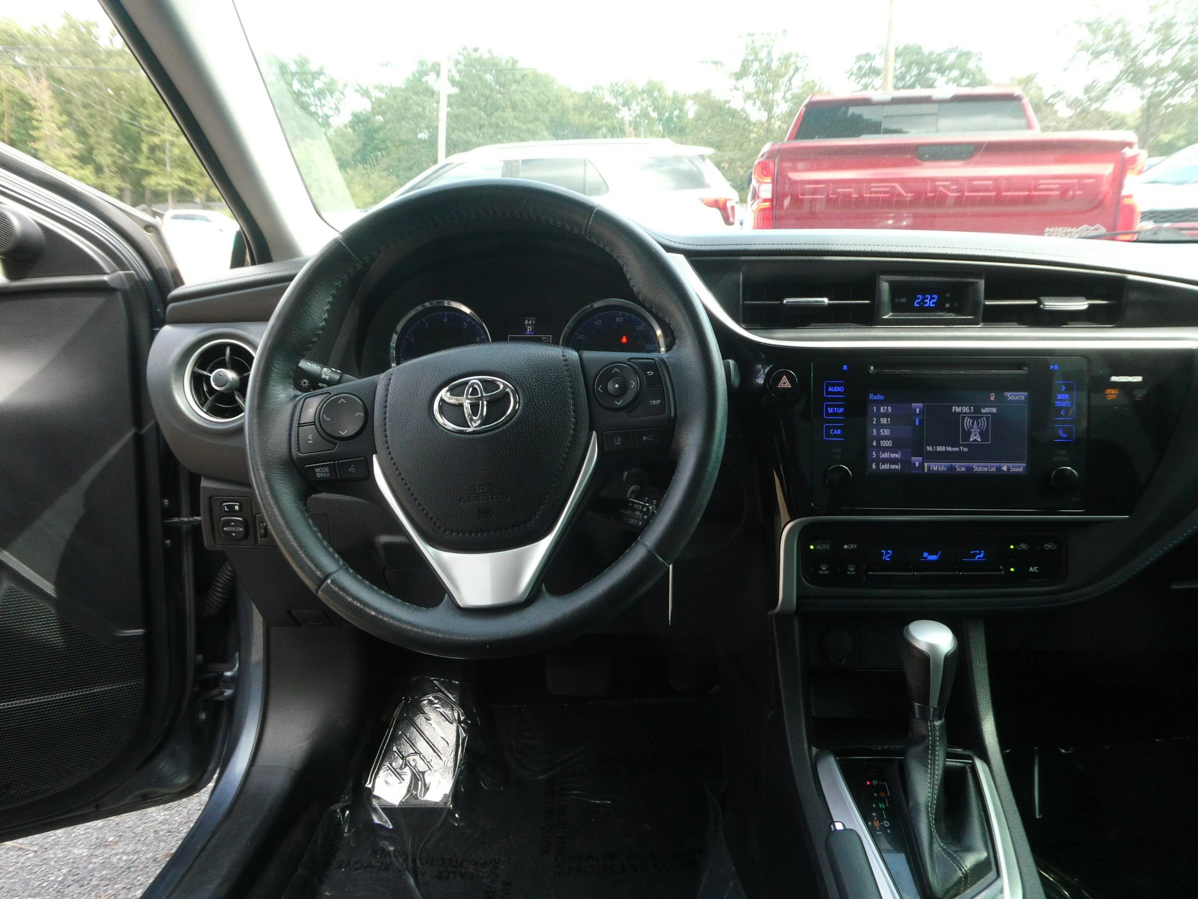 Used 2017 Toyota Corolla SE FWD image 13