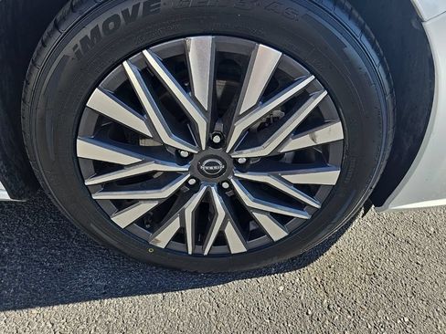 Used 2023 Nissan Altima 2.5 SV FWD image 35
