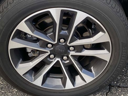 Used 2022 Jeep Grand Cherokee L Overland image 25