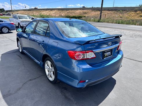 Used 2013 Toyota Corolla S w/ Premium Pkg FWD image 4