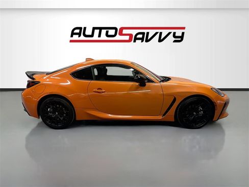 Used 2023 Toyota GR86 10th Anniversary SE image 8