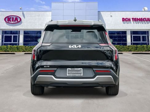Certified 2024 Kia EV9 Wind AWD/4WD image 5