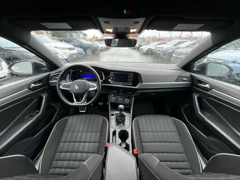 Used 2023 Volkswagen Jetta Sport image 14