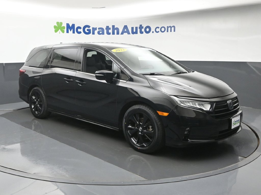 Used 2023 Honda Odyssey Sport image 2