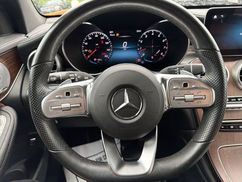 Used 2020 Mercedes-Benz GLC 300 image 12