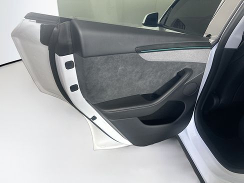 Used 2026 Tesla Model Y AWD image 24