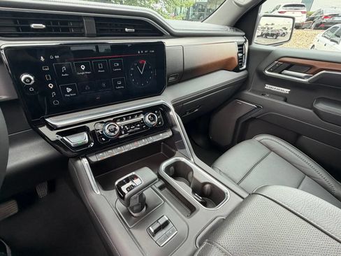 Certified 2023 GMC Sierra 1500 Denali w/ Denali Reserve Package AWD/4WD image 38