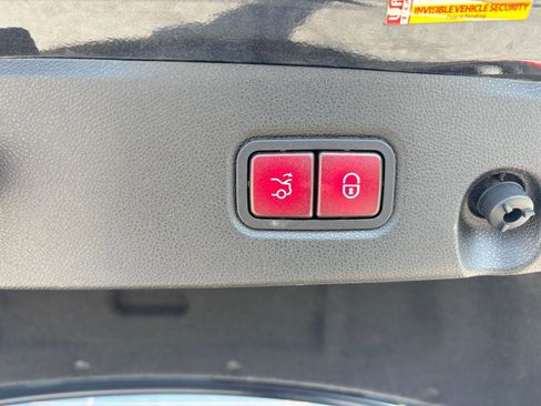 Used 2015 Mercedes-Benz CLS 400 4MATIC w/ Premium 2 Package image 18