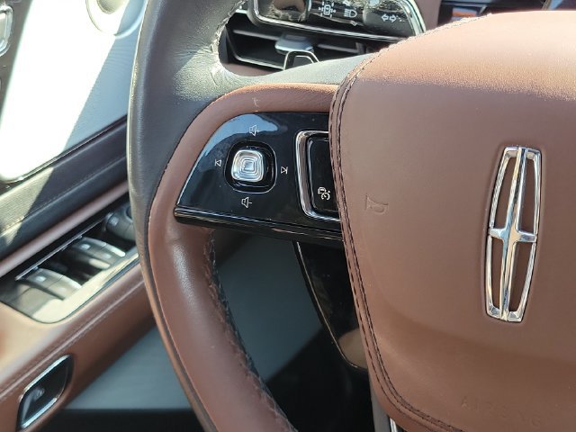 Used 2025 Lincoln Aviator Reserve w/ Equipment Group 201A AWD/4WD image 12