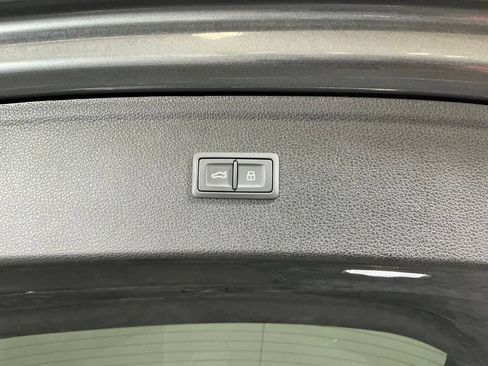 Used 2022 Audi SQ5 Premium AWD/4WD image 29