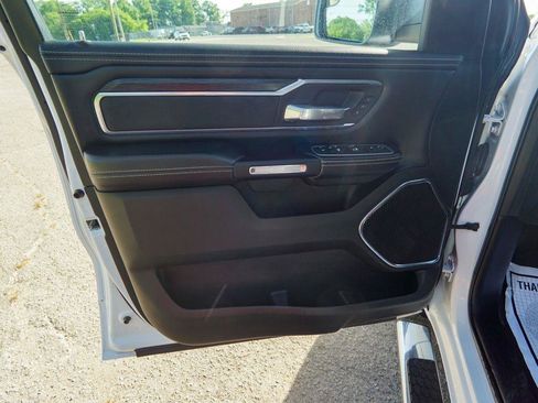Used 2024 RAM 1500 Laramie AWD/4WD image 20