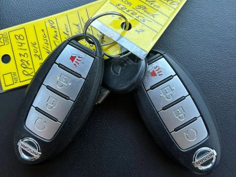 Used 2016 Nissan Titan Platinum Reserve image 38