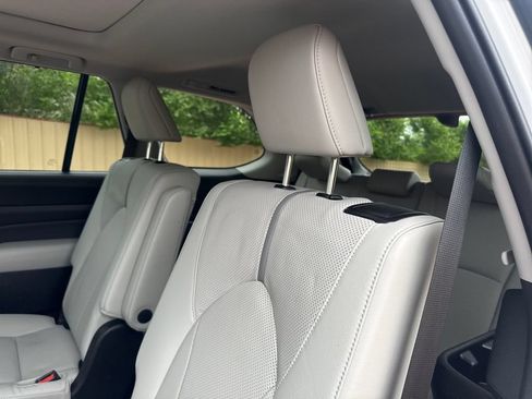 Used 2026 Toyota Grand Highlander AWD image 21